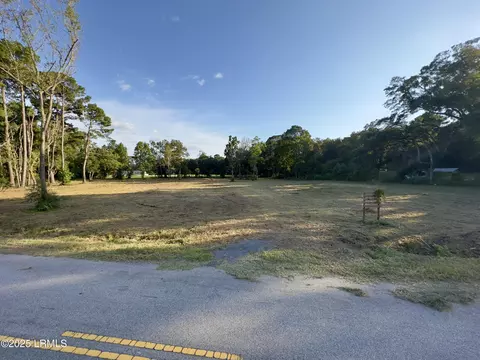205 Sam Doyle Dr, Saint Helena Island, SC 29920
