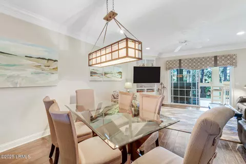 Dining - 5 Crescent Point Dr #B, Bluffton, SC 29910 photo 2 of 3