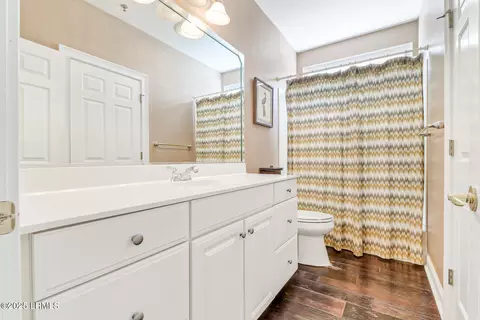 Bath - 5 Crescent Point Dr #B, Bluffton, SC 29910 photo 2 of 5