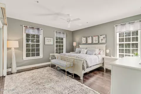 Bedroom - 5 Crescent Point Dr #B, Bluffton, SC 29910 photo 2 of 5