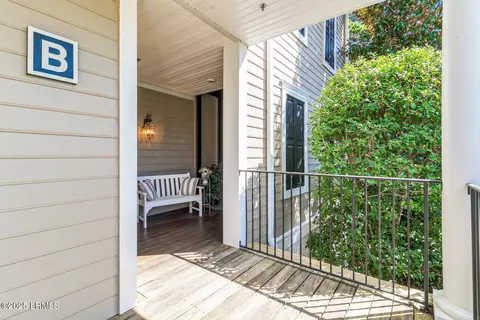 Exterior - 5 Crescent Point Dr #B, Bluffton, SC 29910 photo 8 of 14