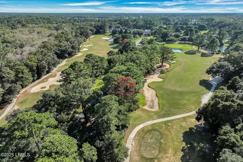 View/Area - 5 Crescent Point Dr #B, Bluffton, SC 29910 photo 8 of 10
