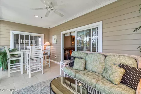 Exterior - 5 Crescent Point Dr #B, Bluffton, SC 29910 photo 10 of 14