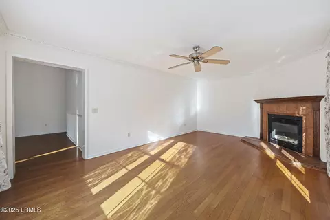 Living - 65 River Tree Cir, Bluffton, SC 29910 photo 4 of 6