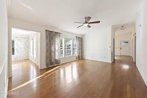 Living - 65 River Tree Cir, Bluffton, SC 29910 photo 2 of 6