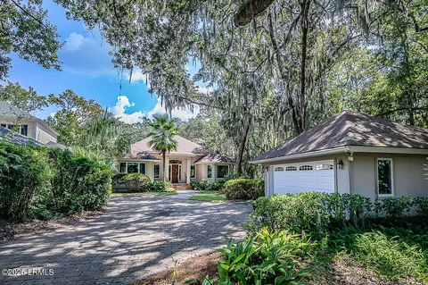 101 Chicora Pt, Saint Helena Island, SC 29920