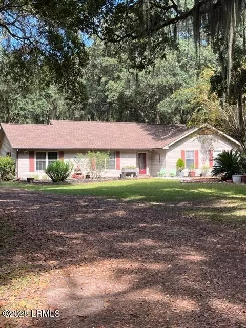 47 Avenue Of Oaks, Saint Helena Island, SC 29920