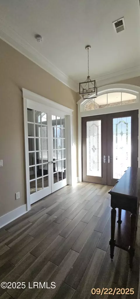 Entry Way - 6 Caravelle Ct, Bluffton, SC 29909 photo 2 of 4