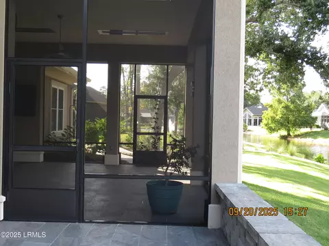 Exterior - 6 Caravelle Ct, Bluffton, SC 29909 photo 7 of 9