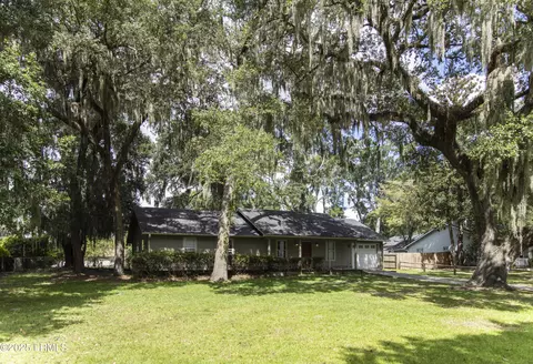 6 Tabby Rd, Beaufort, SC 29902