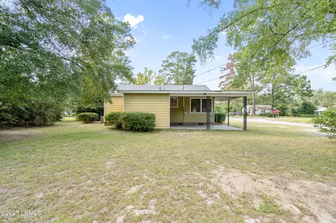Exterior - 501 Shaw Dr, Hampton, SC 29924 photo 2 of 3