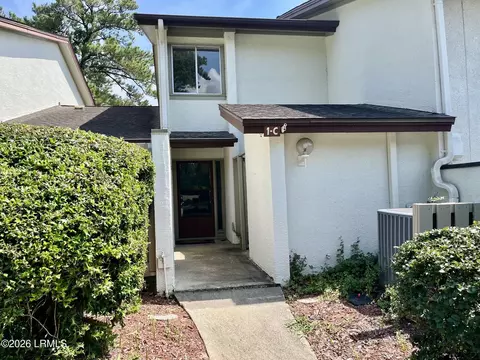 1 Marsh Harbor Dr # C, Beaufort, SC 29907
