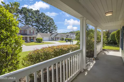 6 E Morningside Dr, Bluffton, SC 29910 photo 2