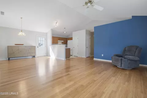 6 E Morningside Dr, Bluffton, SC 29910 photo 3