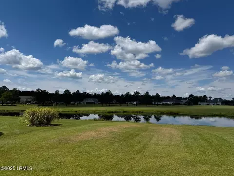 383 Bluestem Ln, Hardeeville, SC 29927