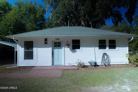 1731 Battery Park Dr, Port Royal, SC 29935