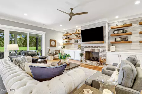 Living - 84 Lancaster Blvd, Bluffton, SC 29909 photo 2 of 4