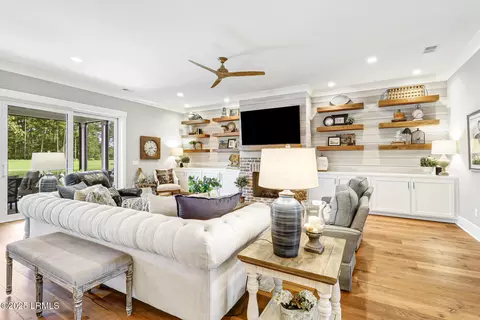Living - 84 Lancaster Blvd, Bluffton, SC 29909 photo 3 of 4