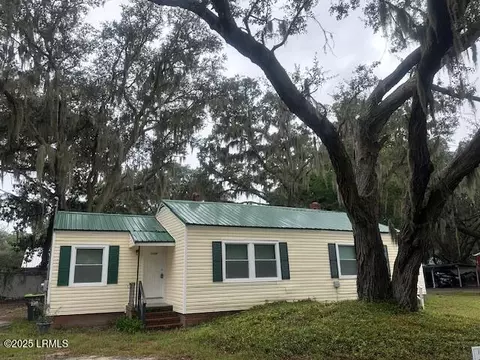 1104 Lafayette St, Beaufort, SC 29902