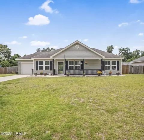 28 Spearmint Cir, Beaufort, SC 29906