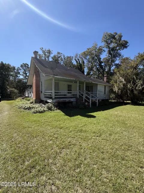 Exterior - 2443 Mt Pleasant Rd, Ehrhardt, SC 29081 photo 2 of 3
