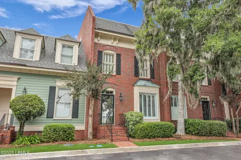895 Ribaut Rd #14, Beaufort, SC 29902