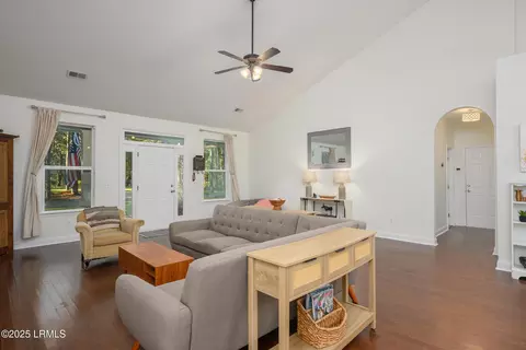 26 Bartons Run Dr, Bluffton, SC 29910 photo 7