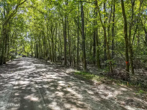 50 Still Shadow Dr, Beaufort, SC 29906