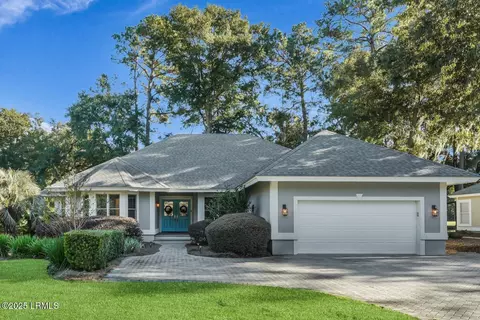 6 Cherry Hill Ln, Hilton Head Island, SC 29926