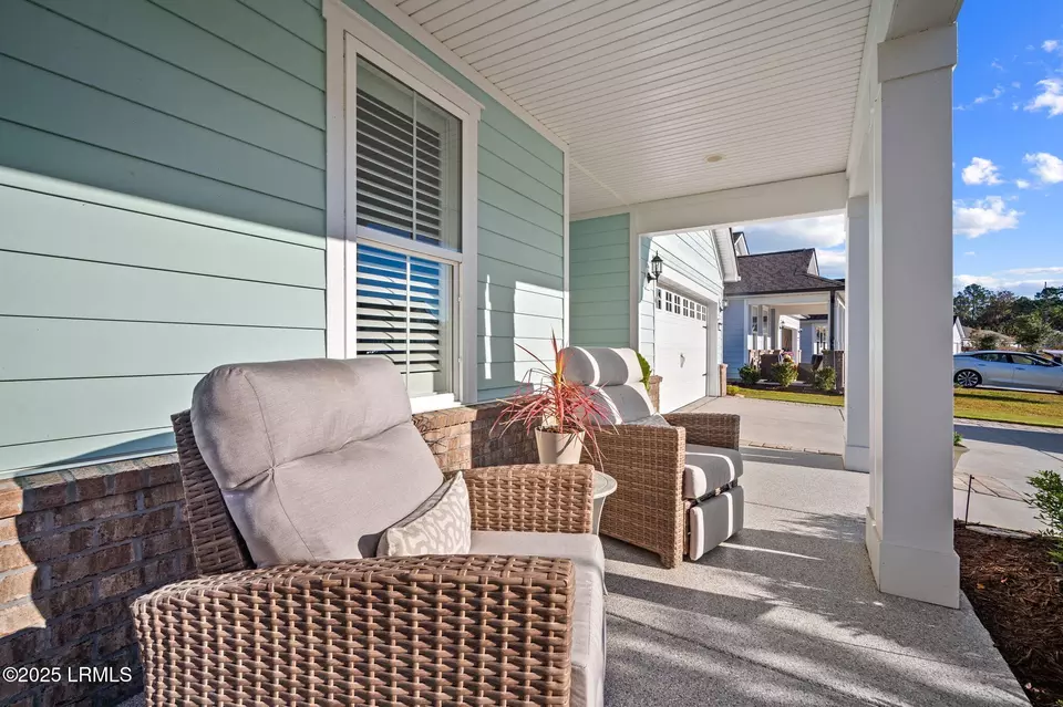 Exterior - 139 Heron Rd, Bluffton, SC 29910 photo 3 of 11