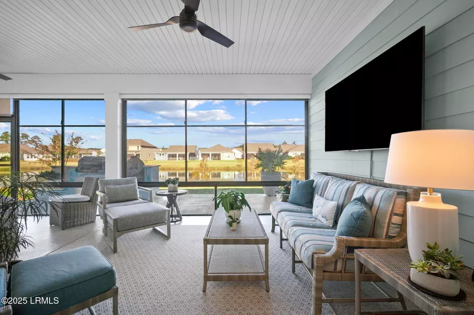 Exterior - 139 Heron Rd, Bluffton, SC 29910 photo 4 of 11