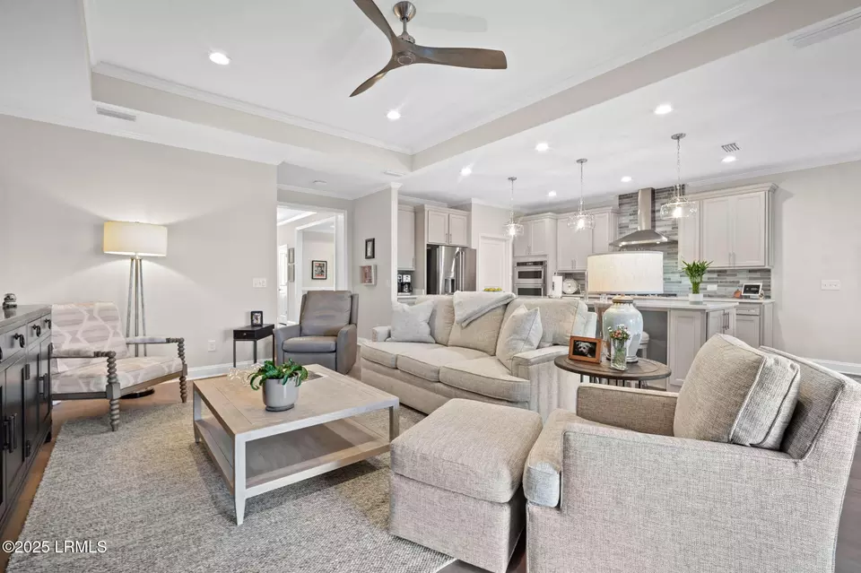 Living - 139 Heron Rd, Bluffton, SC 29910 photo 2 of 2