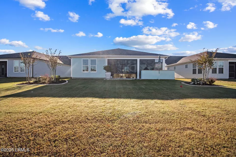 Exterior - 139 Heron Rd, Bluffton, SC 29910 photo 10 of 11