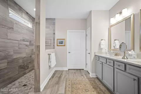 Bath - 139 Heron Rd, Bluffton, SC 29910 photo 1 of 6