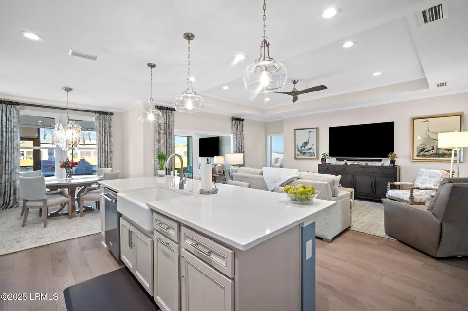 Kitchen - 139 Heron Rd, Bluffton, SC 29910 photo 2 of 5