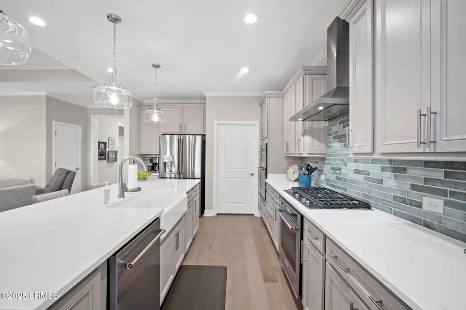 Kitchen - 139 Heron Rd, Bluffton, SC 29910 photo 4 of 5