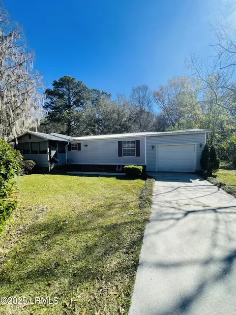 153 Middlefield Cir, Seabrook, SC 29940