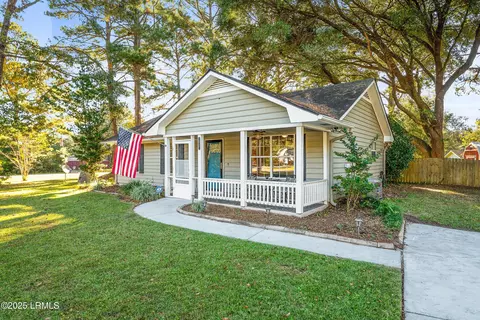 61 Blacksmith Cir, Beaufort, SC 29906