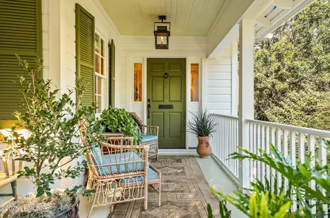 306 King St, Beaufort, SC 29902
