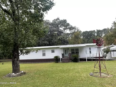 3113 Westwood Cir, Beaufort, SC 29906