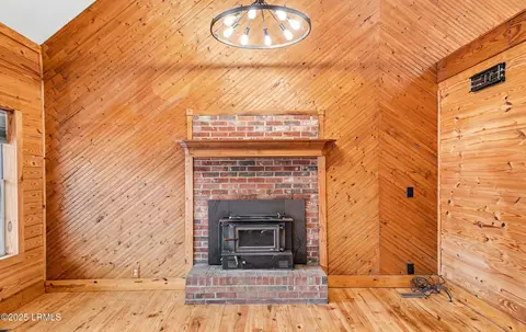 Living - 3354 Altman Rd, Hampton, SC 29924 photo 2 of 3