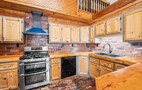 Kitchen - 3354 Altman Rd, Hampton, SC 29924 photo 5 of 5