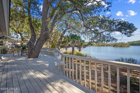 193 Pleasant Point Dr, Beaufort, SC 29907