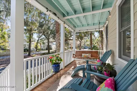 4 Battery Point Ln, Beaufort, SC 29902