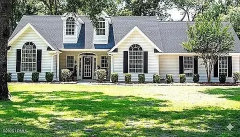 6 Blanche Ct, Beaufort, SC 29907