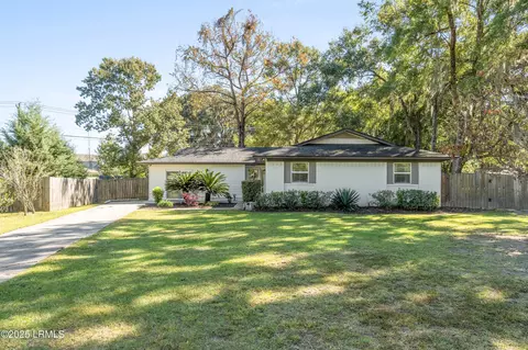 5935 Pleasant Farm Dr, Beaufort, SC 29906