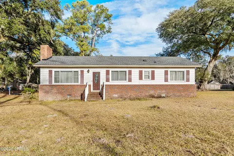 2006 Hodge Dr, Beaufort, SC 29906
