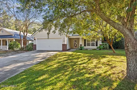 30 Shadow Moss Dr, Beaufort, SC 29906