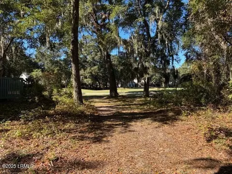 312 Westbrook Rd, Saint Helena Island, SC 29920