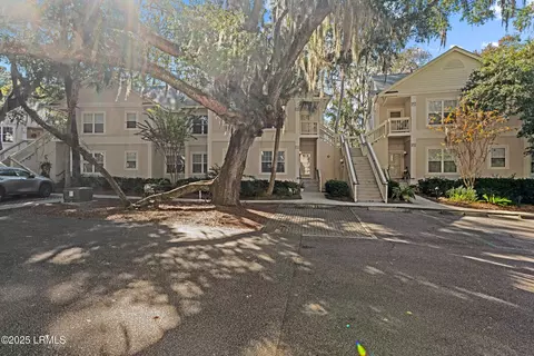 1 Gloucester Rd #O2, Hilton Head Island, SC 29928